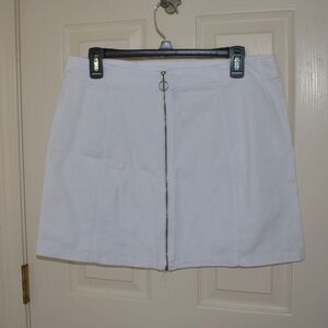 Rue21 White Zipper Skirt, size L